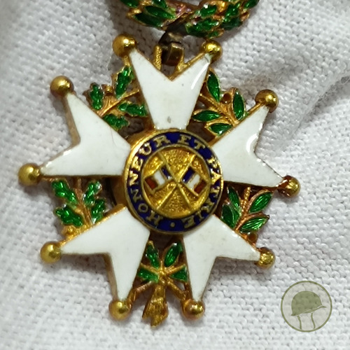 Miniatura Medalha Francesa Legião De Honra (Usado)