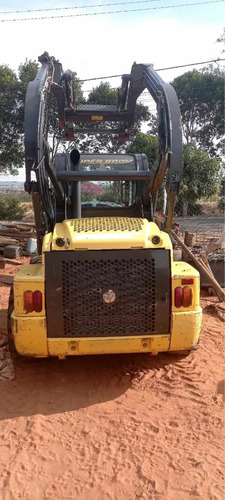 Imagem 7 de 8 de New Holland