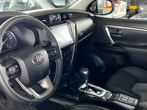 Toyota Fortuner 2.8 Diesel Sr 4X4 At
