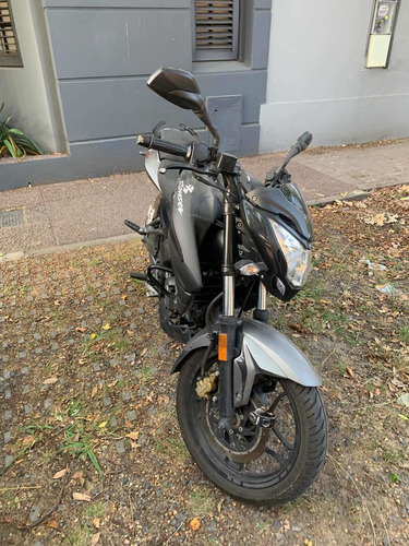 Imagen 10 de 19 de Rouser Ns200