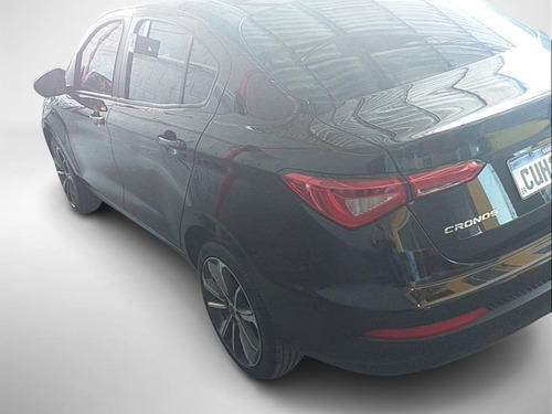 Imagem 4 de 9 de Fiat Cronos Pcd 1.8 16v Flex