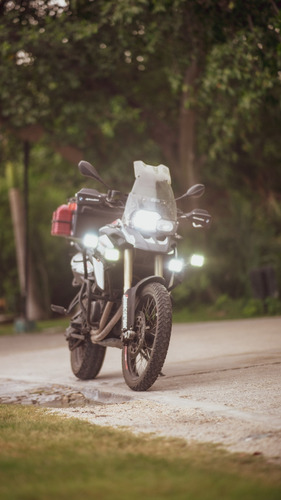 Motocicleta Doble Propósito Bmw 800cc Equipada