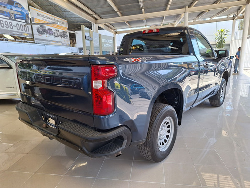 Chevrolet Silverado 4.3 V6 1500 WT Cabina Regular 4x4 At