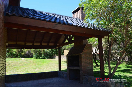 Vendo Casa Barrio Privado 4 Ambientes, 2 Baños, Pileta