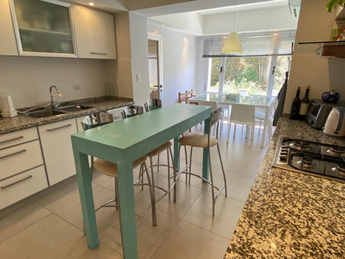 Casa 4 Dorm, Patio Y Pileta En Jardín Claret - Zona Norte - Apto Credito