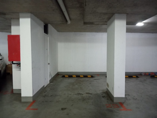 Vendo Estacionamiento Y Bodega En Edificio One