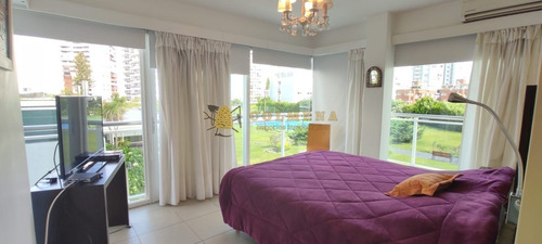 Apartamento En Brava, 3 Dormitorios *- Ref: 4162