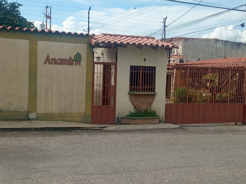 Imagen 16 de 23 de Casa En Venta En Cabudare, La Piedad, Urb. Nueva Con Pocas Viviendas. Inf. 0424-5337900,mls #22-8447, Nds 17