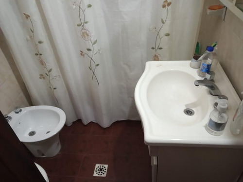 Imagen 13 de 18 de Casa Con Deptos. - Villa Sarmiento
