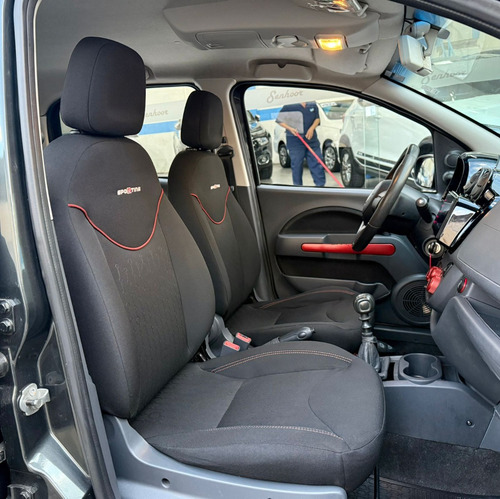 Fiat Uno 1.4 Sporting Flex 5p