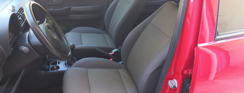 Volkswagen Fox 1.0 Plus Total Flex 5p