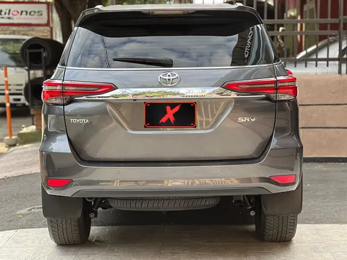 Toyota Fortuner Srv 2.4 Diesel 2022
