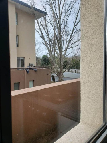 Excelente Departamento De 3 Ambientes En Villa Del Lago