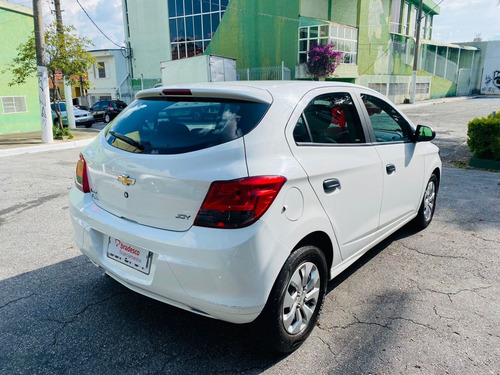 Imagem 4 de 15 de Onix Hatch Joy 1.0 8v Flex 5p Mec.