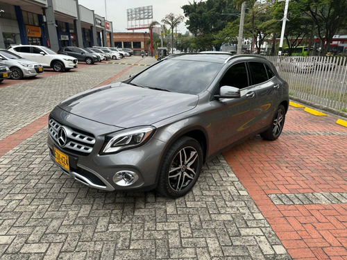 Mercedes-Benz GLA Urban