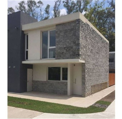 Duplex Tipo Casa 4 Amb. C/pileta Los Robles Pilar