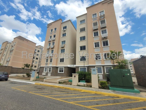 Norgelin Diaz Alquila Apartamento En El Este De Barquisimeto Con Planta Eléctrica Cod. 25-15218