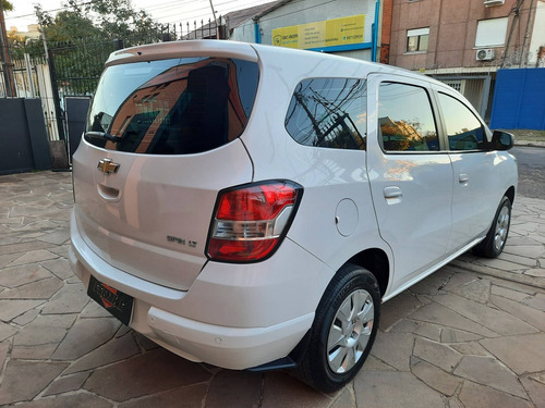 Imagem 4 de 8 de Chevrolet Spin 1.8 Lt 8v Flex 4p Manual