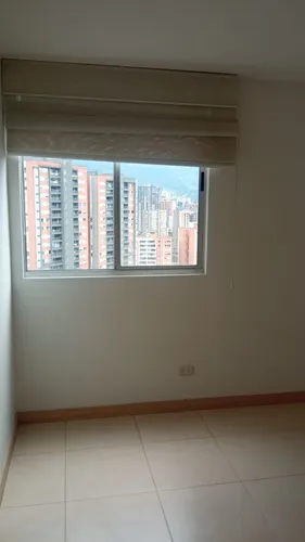 Apartamento En Venta En Loma San José. Cod V12696