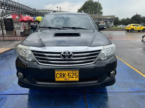 Toyota Fortuner Srv 3.0cc 4x4 Diesel Mt