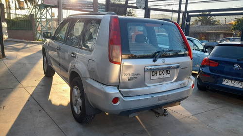 Imagen 6 de 18 de Nissan X-trail X 4x4 2.5