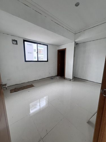 Re Venta En Renacimiento Us$ 180,000