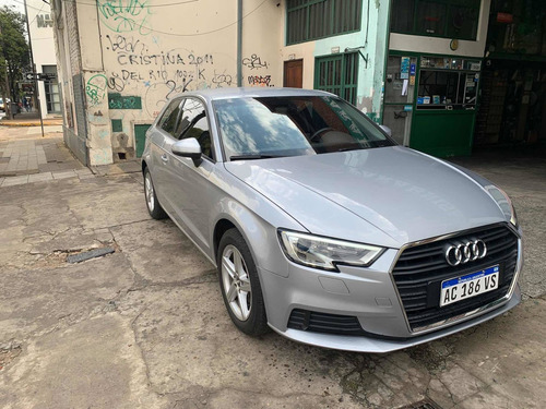 Imagen 2 de 7 de Audi A3 2018 1.4 Tfsi Sedan 150 Cv