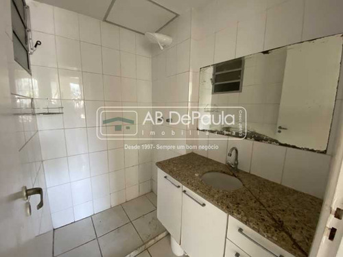 Imagem 12 de 15 de Praça Seca - Rua Florianópolis - Apartamento 3 Dormitórios (1 Suíte). - Abap30117