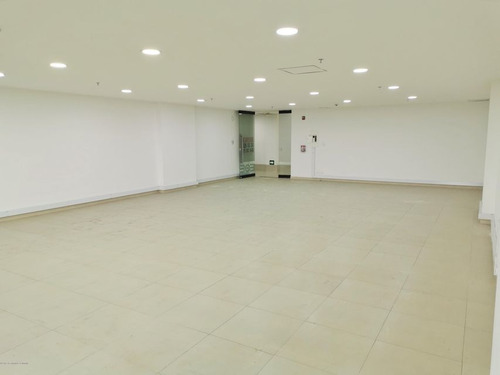 Imagen 5 de 9 de Vendo Comercial En Los Monjes(bogota) C.o 23-449