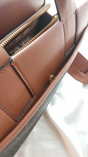 Calvin Klein Crossbody Grande