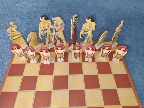 Ajedrez Artesanal En Madera.piezas Egipcias Pintadas A Mano (Usado)