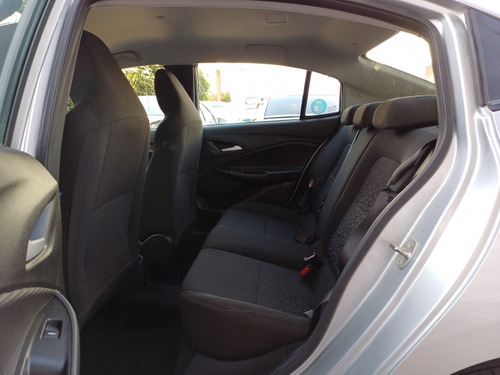 Chevrolet Onix II LT 1.0