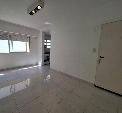 Departamento En Venta - 1 Dormitorio 1 Baño - Ramos Mejía