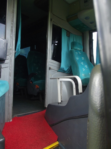 Neobus Thander Plus