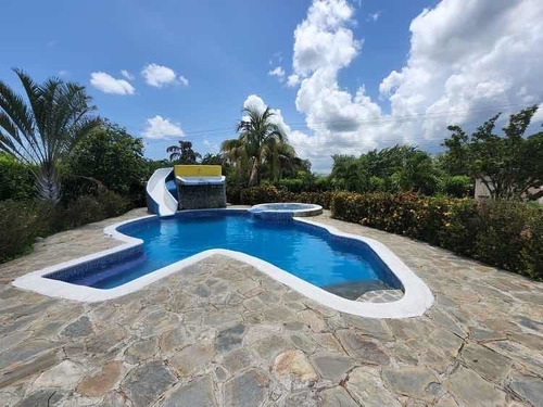 Imagen 1 de 11 de Se Vende Finca En El Safari 2.600 M2