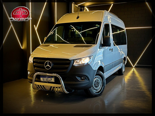 Mercedes-Benz Sprinter Passageiro 16 Lugares