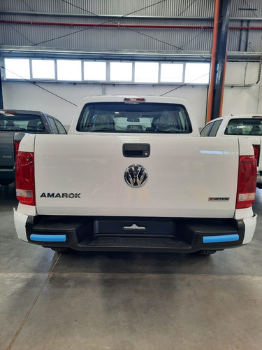 Imagen 6 de 22 de Volkswagen Amarok Trendline 4x2 Manual Fm
