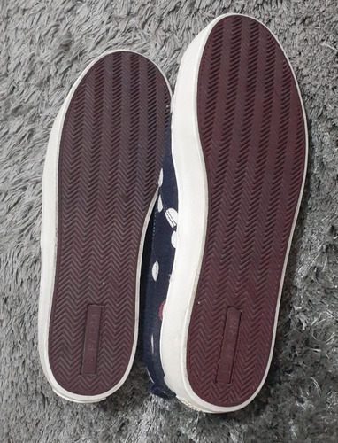 Tenis Slip Poa Farm