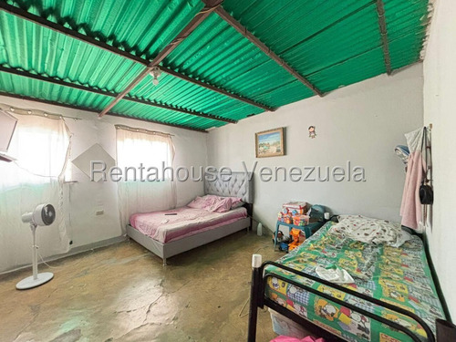 25-22195 Casa En Venta En Fundalara Con Local Comercial Ubicacion Estrategica Para Tu Nuevo Hogar O Local Comercial Una Zona Super Transitada Barquisimeto Yineth Cordero Rahco Y:c