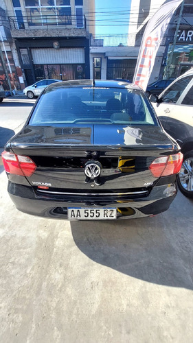 Volkswagen Voyage 1.6 Highline 101cv