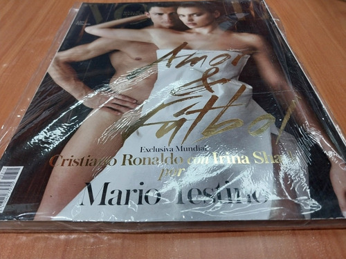 Imagen 3 de 6 de Revista Vogue España Cristiano Ronaldo Mundial Colección