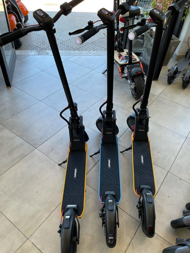 Monopatin Schoom Electric Scooter U2