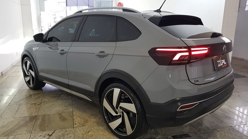 Volkswagen Nivus 1.0 200 Tsi Total Flex Highline Automatico