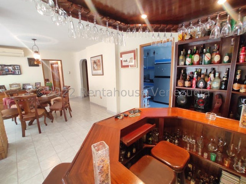 Gjg 25-10982 Vende Espacioso Apartamento 133 Mts2 Urb San Isidro Maracay