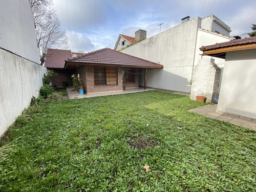 Venta Casa 4 Ambientes Bernal