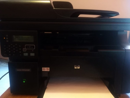 Impresora Multifunción Hp Laserjet Pro M1212nf  Negra
