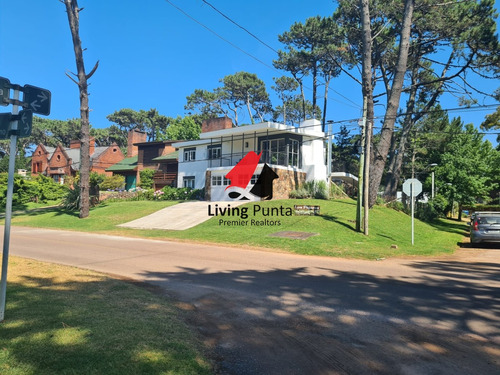 Hermosa Residencia A Pasos Del Mar 