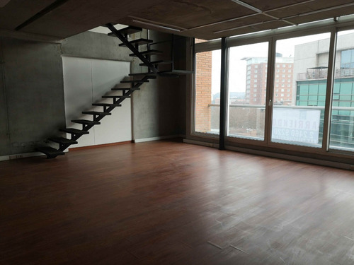 Luminosa Ciudad Empresarial 131 M2 , Dos Niveles Terraza