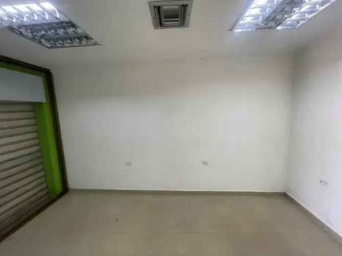 Local Comercial En Alquiler