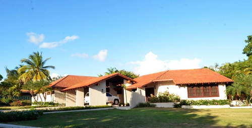 Villa En Venta En La Romana